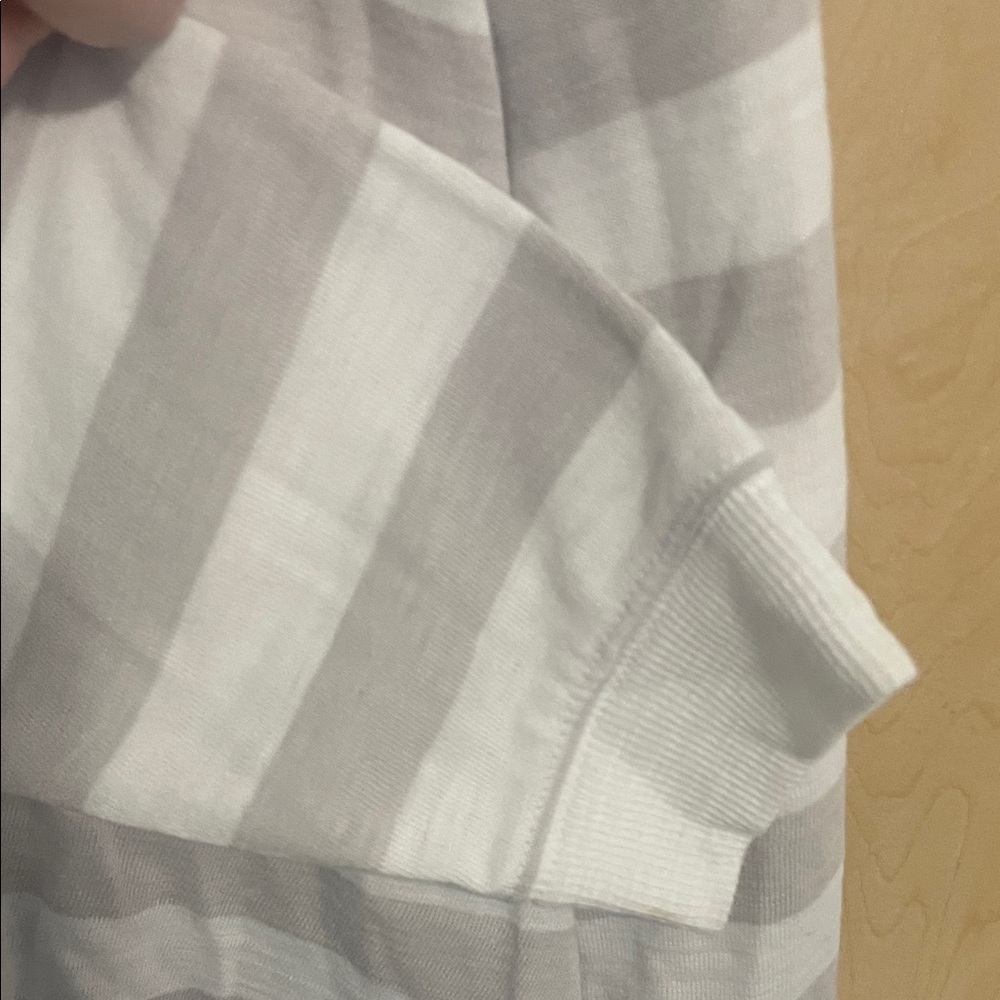 Old Navy Striped Crewneck Long Sleeve Easy Tee XL ☮️ - Picture 6 of 7